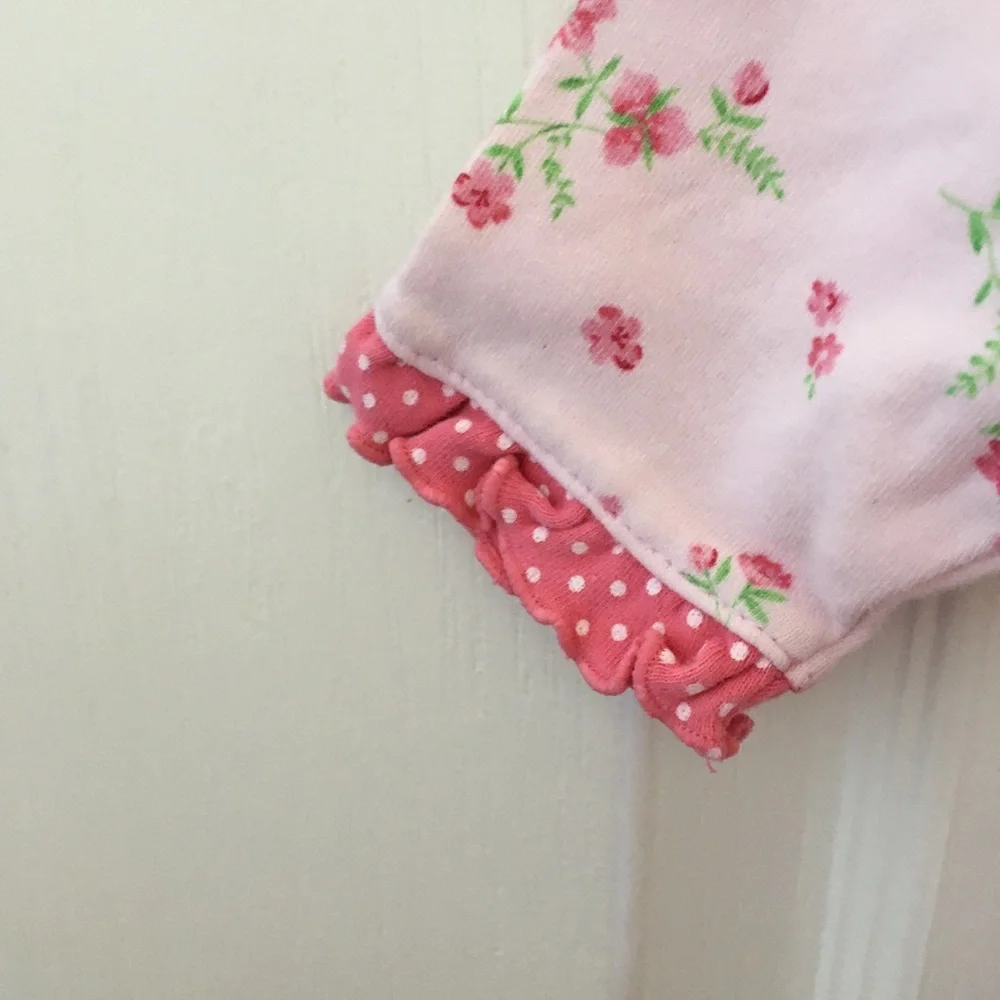 FINAL MARKDOWN Little girls carters creeper 6 months